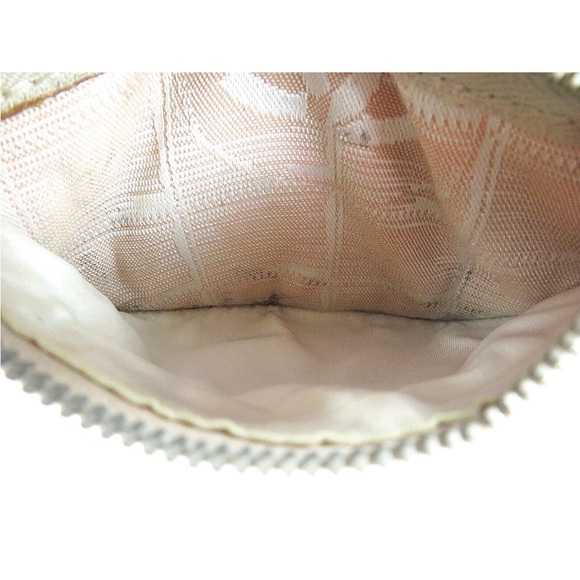 CHANEL Cream Shoulder Bag - Picture 10 of 16